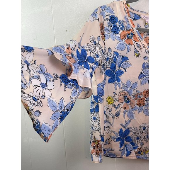 Nanette Lepore 3/4 Bell Sleeve - Picture 2 of 6